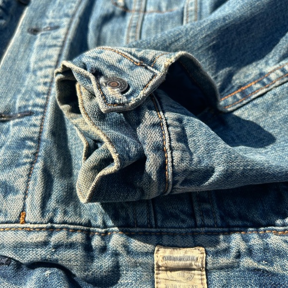 Vintage Abercrombie & Fitch Blue Denim Trucker Jacket Men’s medium Rare - Picture 6 of 10